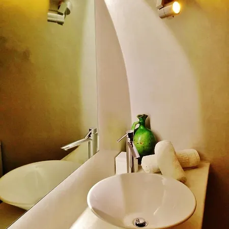 Villa Thrilling Santorini Ragus 1 Bedroom Min Children Age 12 Years Spacious Shared Sun Terrace And Swimming Pool With Breathtaking